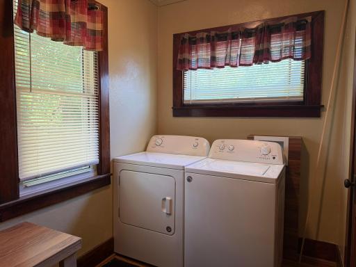 211 2nd Street SE, New Richland, MN 56072