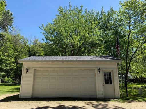 211 2nd Street SE, New Richland, MN 56072