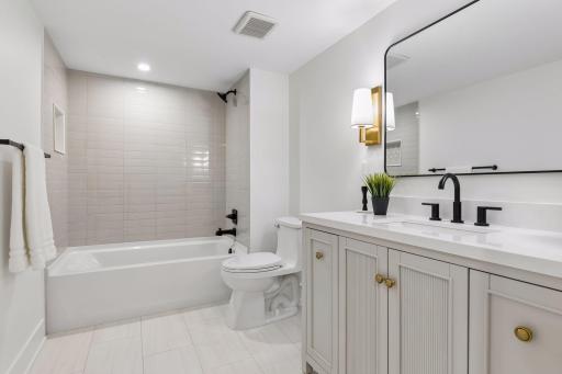 5705 Dupont Avenue South - - 0048.jpg