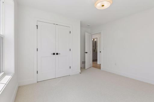 5705 Dupont Avenue South - - 0035.jpg