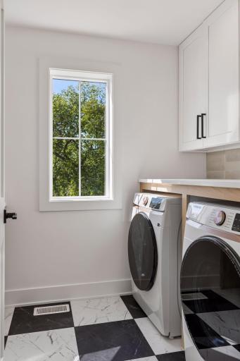 5705 Dupont Avenue South - - 0040.jpg