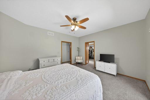 801 Grandview Court SE, Stewartville, MN 55976