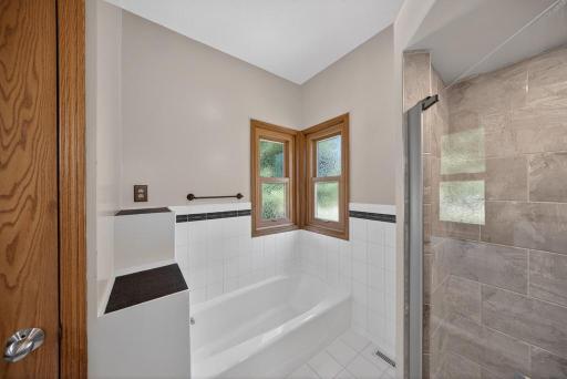 801 Grandview Court SE, Stewartville, MN 55976