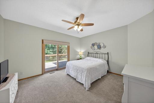 801 Grandview Court SE, Stewartville, MN 55976
