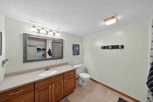 801 Grandview Court SE, Stewartville, MN 55976