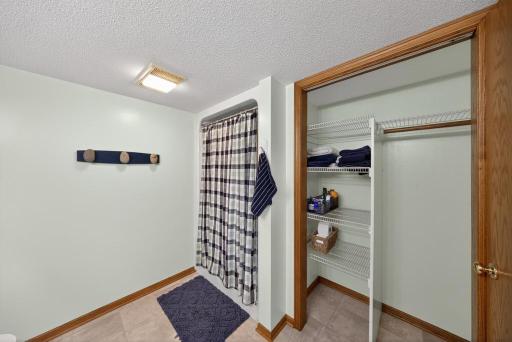 801 Grandview Court SE, Stewartville, MN 55976