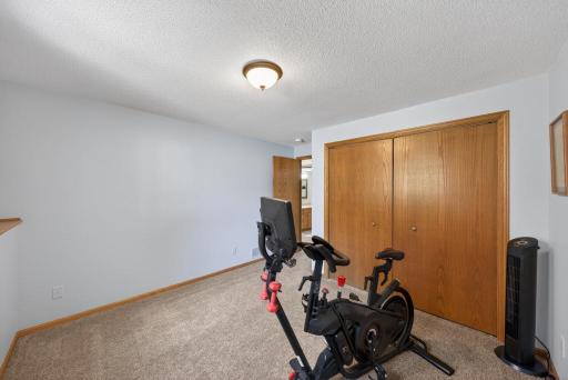 801 Grandview Court SE, Stewartville, MN 55976