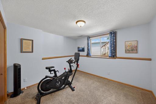 801 Grandview Court SE, Stewartville, MN 55976