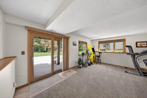 801 Grandview Court SE, Stewartville, MN 55976
