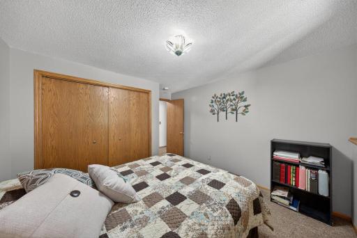 801 Grandview Court SE, Stewartville, MN 55976