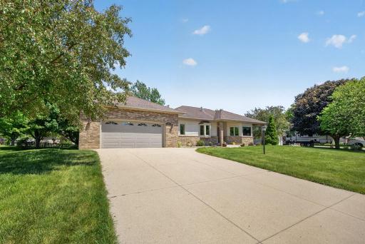 801 Grandview Court SE, Stewartville, MN 55976