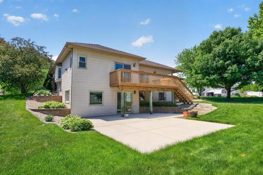 801 Grandview Court SE, Stewartville, MN 55976