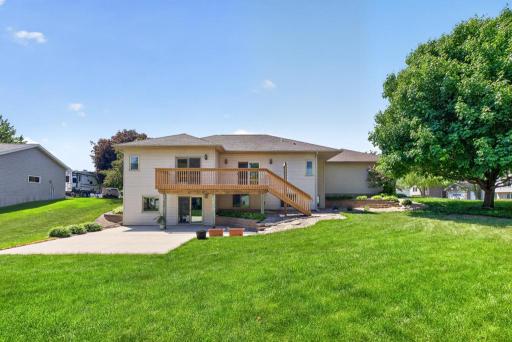 801 Grandview Court SE, Stewartville, MN 55976