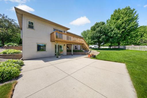 801 Grandview Court SE, Stewartville, MN 55976