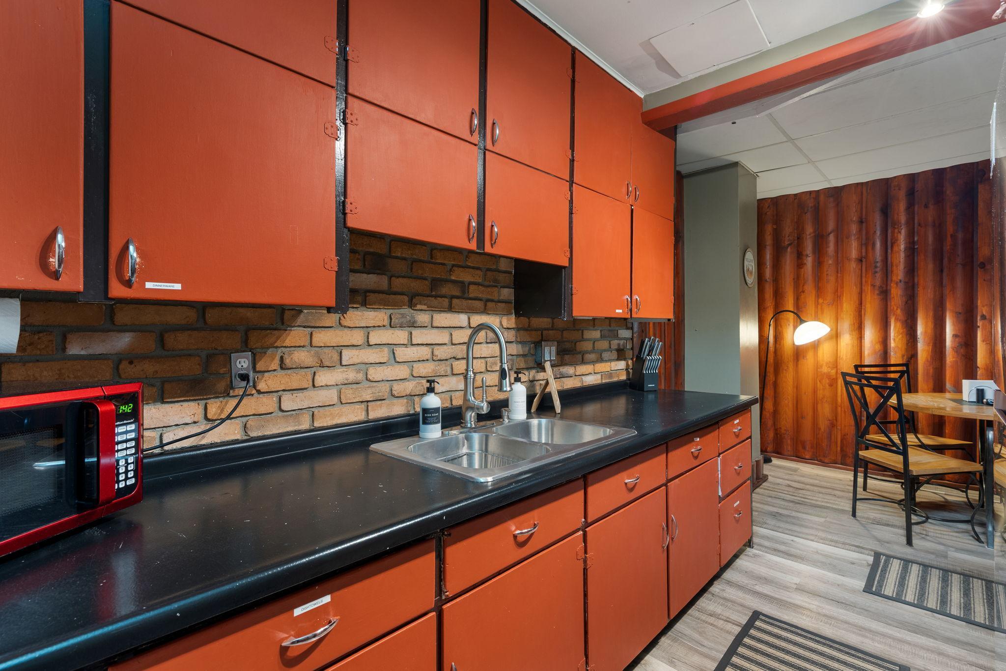 29-web-or-mls-w7341-pair-o-lakes-rd.jpg