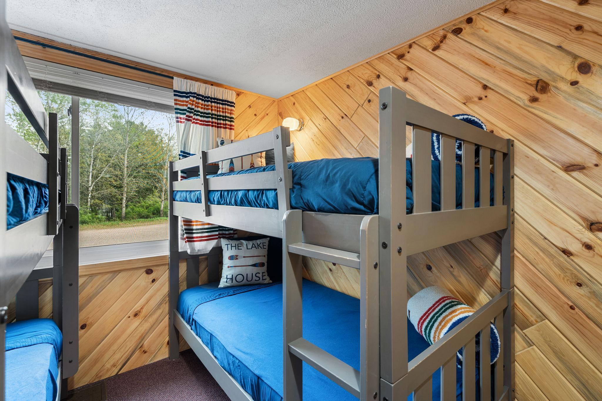 26-web-or-mls-w7341-pair-o-lakes-rd.jpg