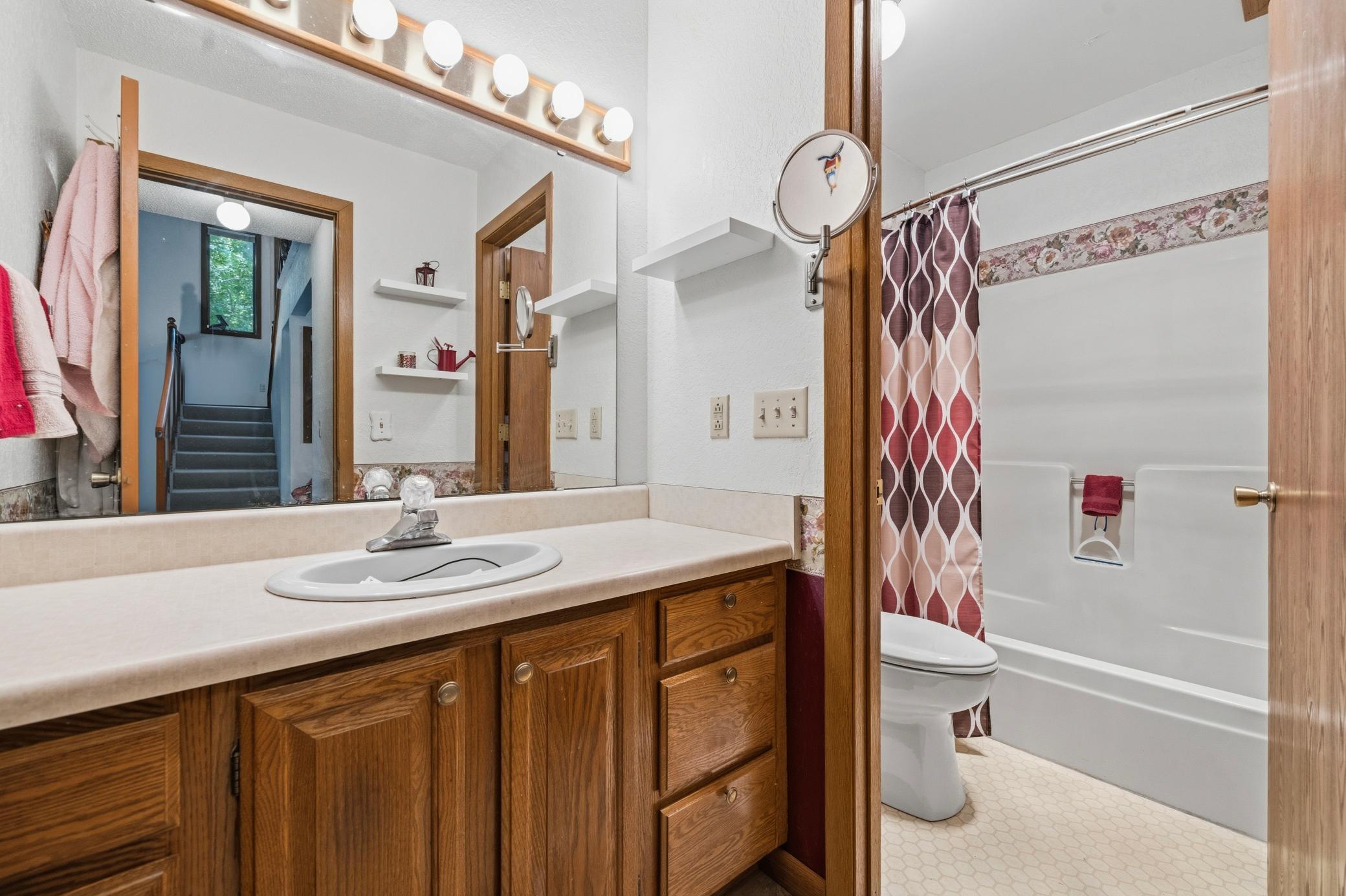 Main Floor Full Bath