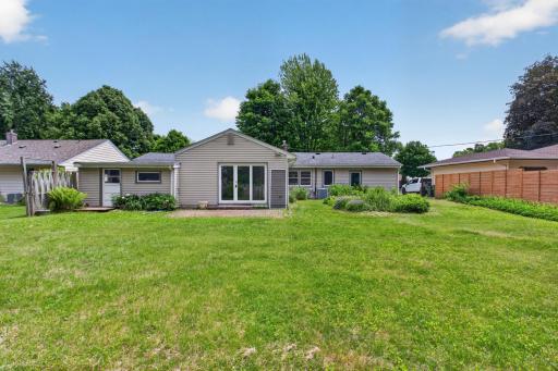 2071 Lindy Avenue, Saint Paul, MN 55113