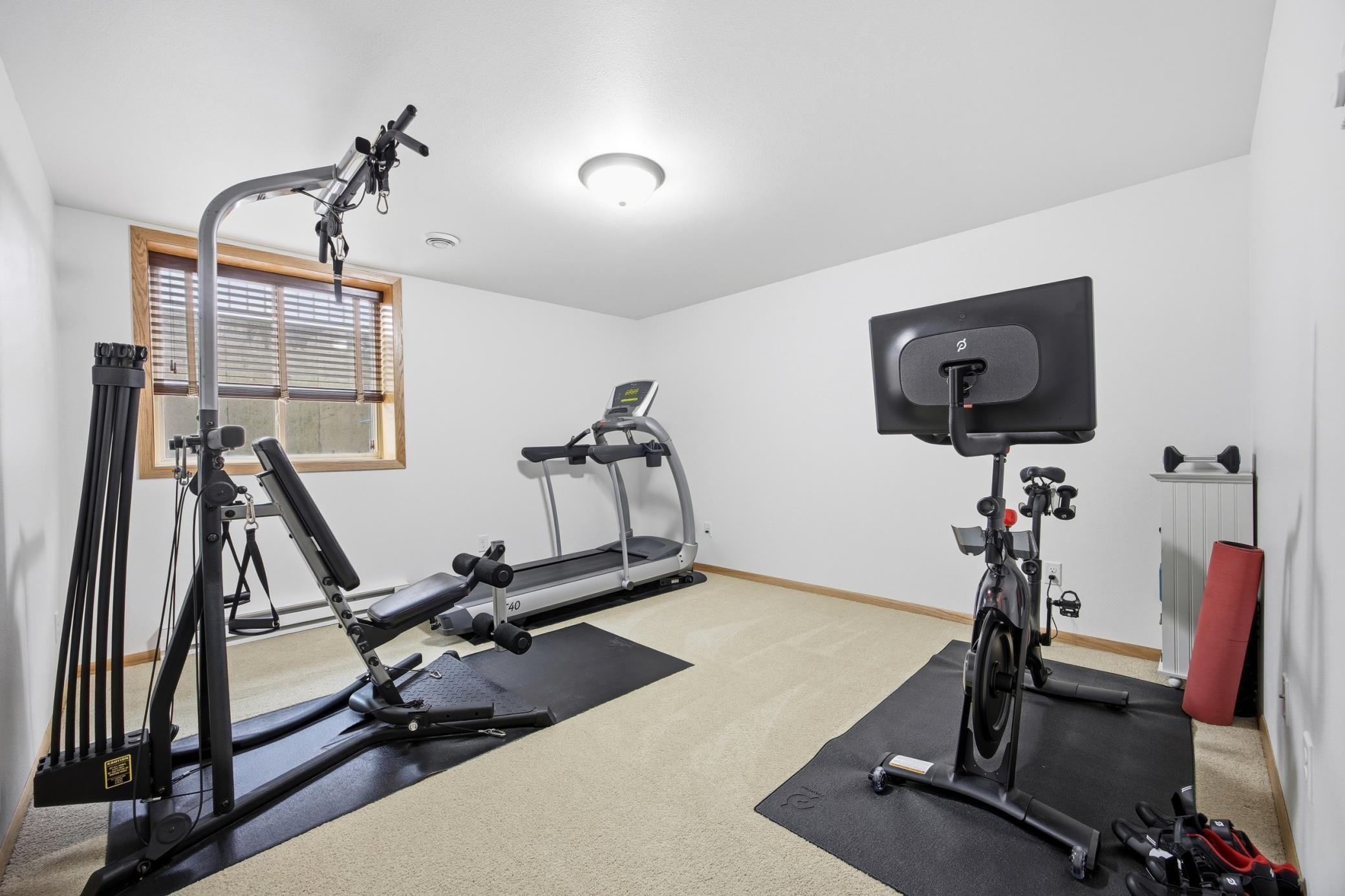 Bedroom/ Flex room