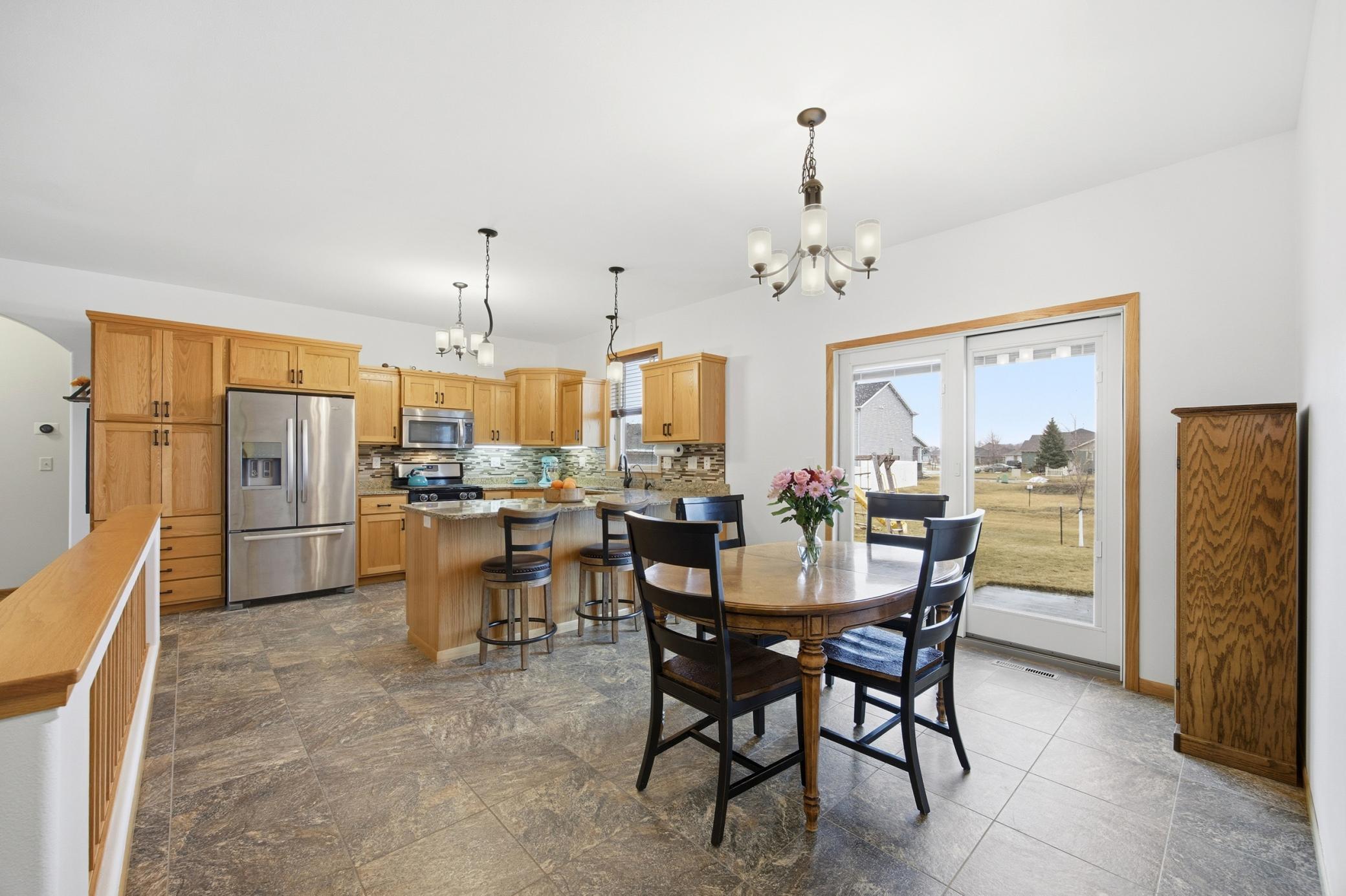 Kitchen/Dining