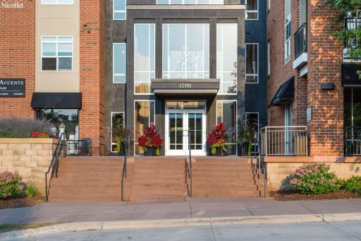 12501 Nicollet Avenue, 409, Burnsville, MN 55337