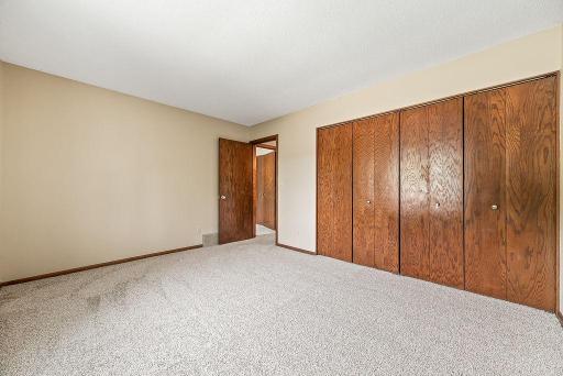 1088 Whitney Drive, Saint Paul, MN 55124