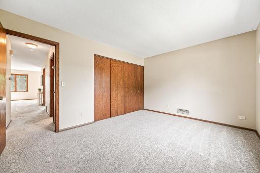 1088 Whitney Drive, Saint Paul, MN 55124