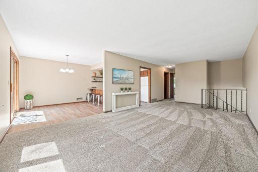 1088 Whitney Drive, Saint Paul, MN 55124