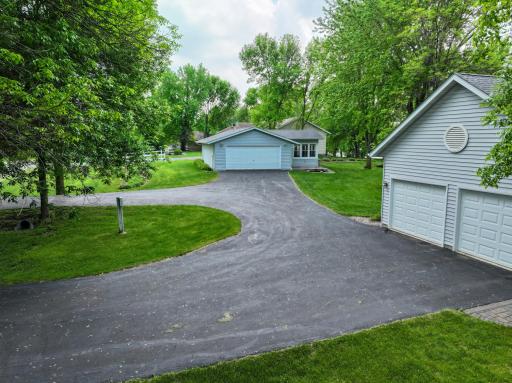 U-shaped driveway allows for ample parking space.