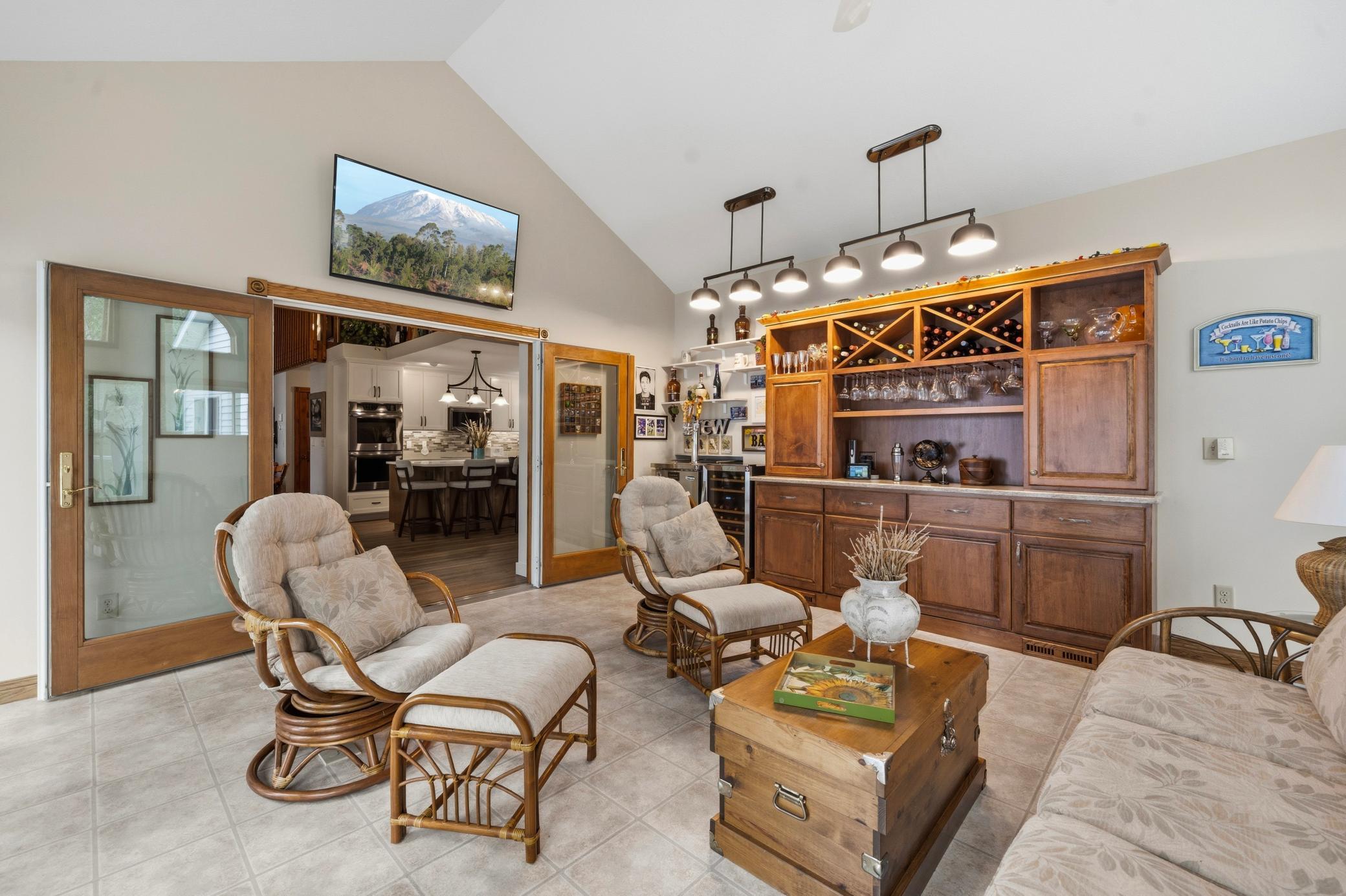 Ideal home for all your gatherings!