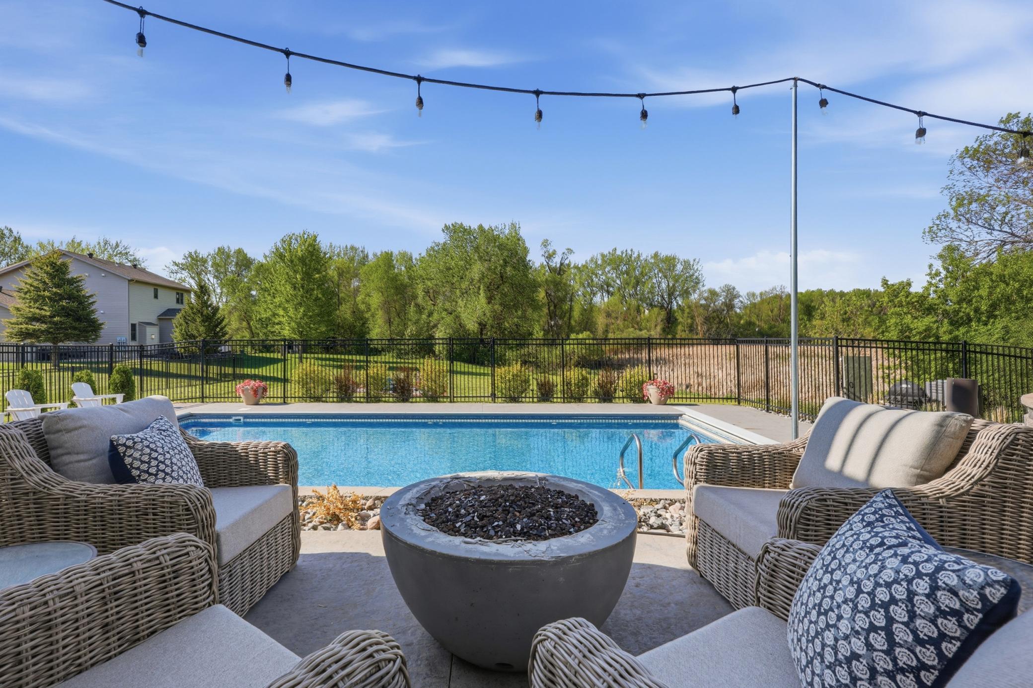 OUTDOOR POOL PATIO