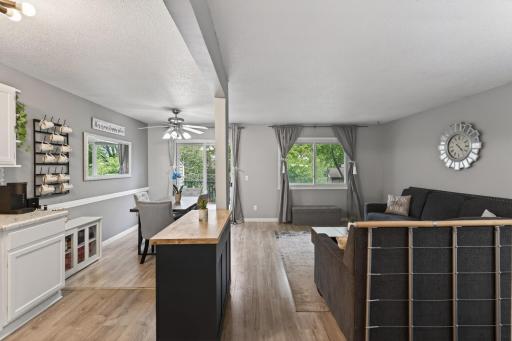 841 Evergreen Circle, Burnsville, MN 55337