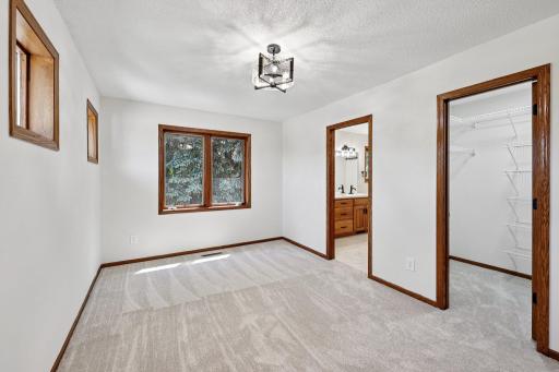 10175 Powers Lake Trail, Saint Paul, MN 55129