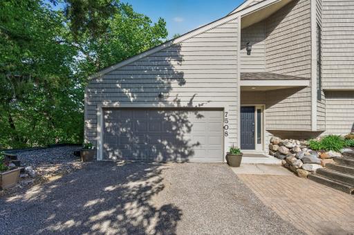 7508 W 77th Street, Chaska, MN 55318