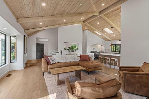 103-web-or-mls-9060 County Rd 26-16.jpg