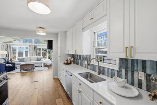 Bright kitchen with plenty of cabinet space