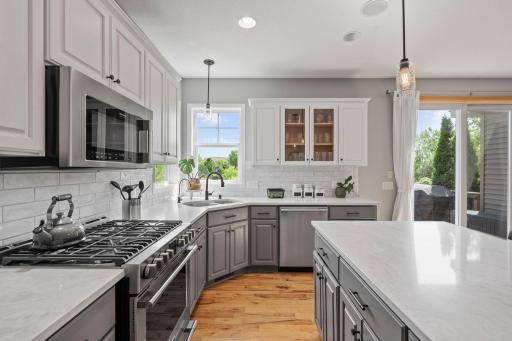 17662 Hayes Avenue, Lakeville, MN 55044