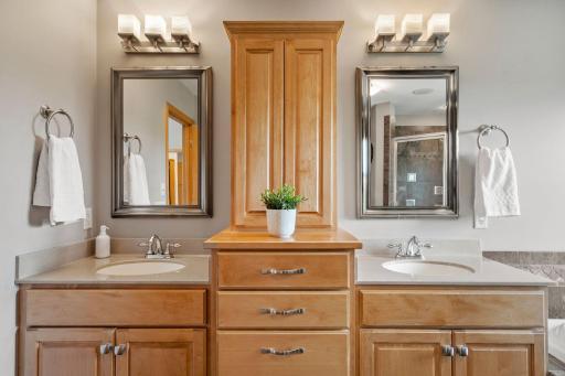 17662 Hayes Avenue, Lakeville, MN 55044