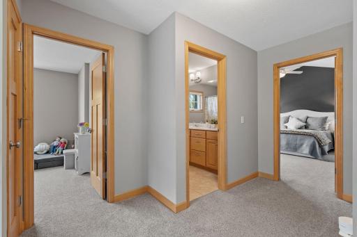 17662 Hayes Avenue, Lakeville, MN 55044