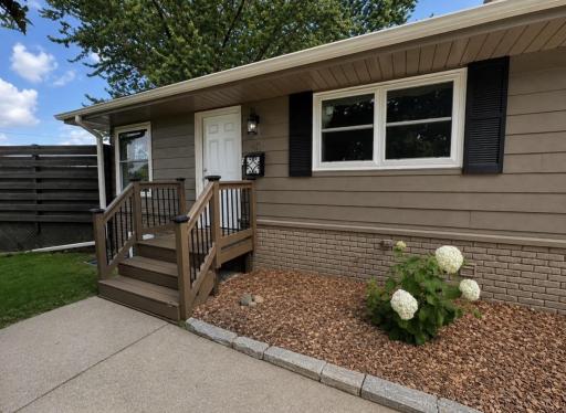 Photo for 402 Sunset Court NE, Stewartville, MN 55976 - listing #7081884 402 Sunset Court NE, Stewartville, MN 55976