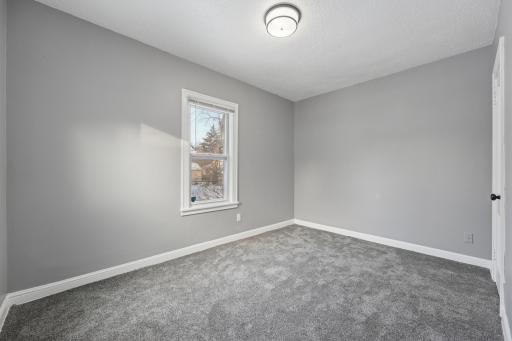 1008 Lowry Avenue N, Minneapolis, MN 55411