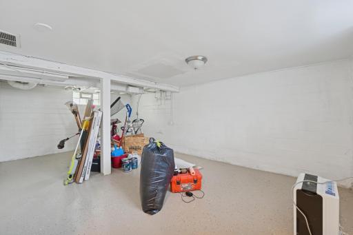 1008 Lowry Avenue N, Minneapolis, MN 55411