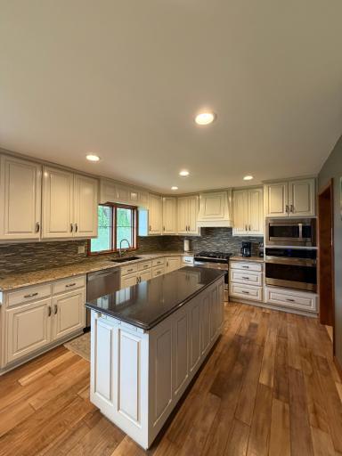 306 S Fairview Drive, Luverne, MN 56156