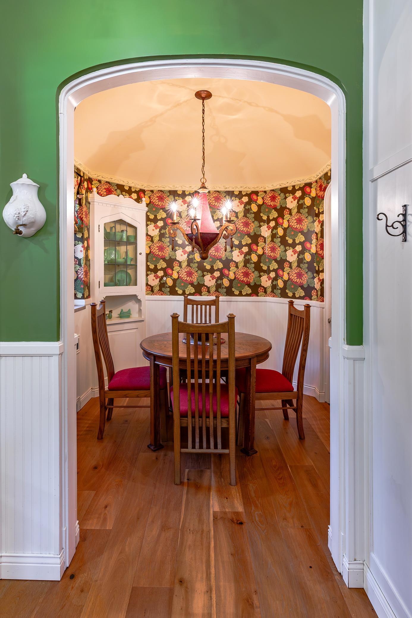 Kitchen Nook_1000.jpg