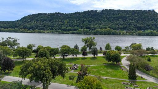 661 Market Street, Winona, MN 55987