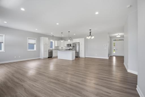 1562 Eagle Ridge Street NE, Owatonna, MN 55060