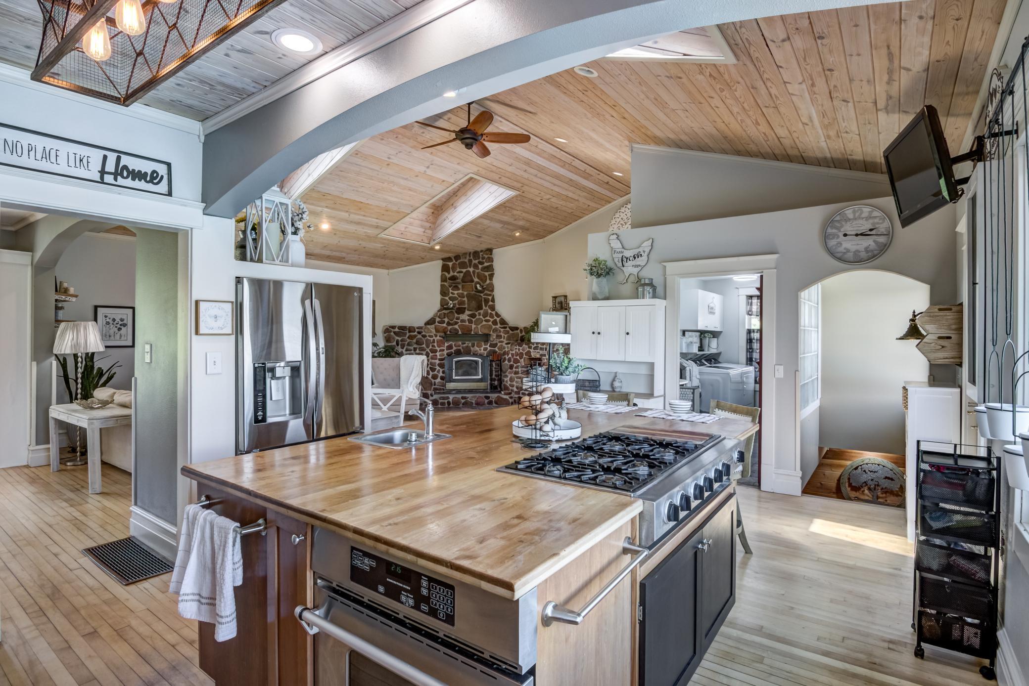 03 - Kitchen-6.jpg