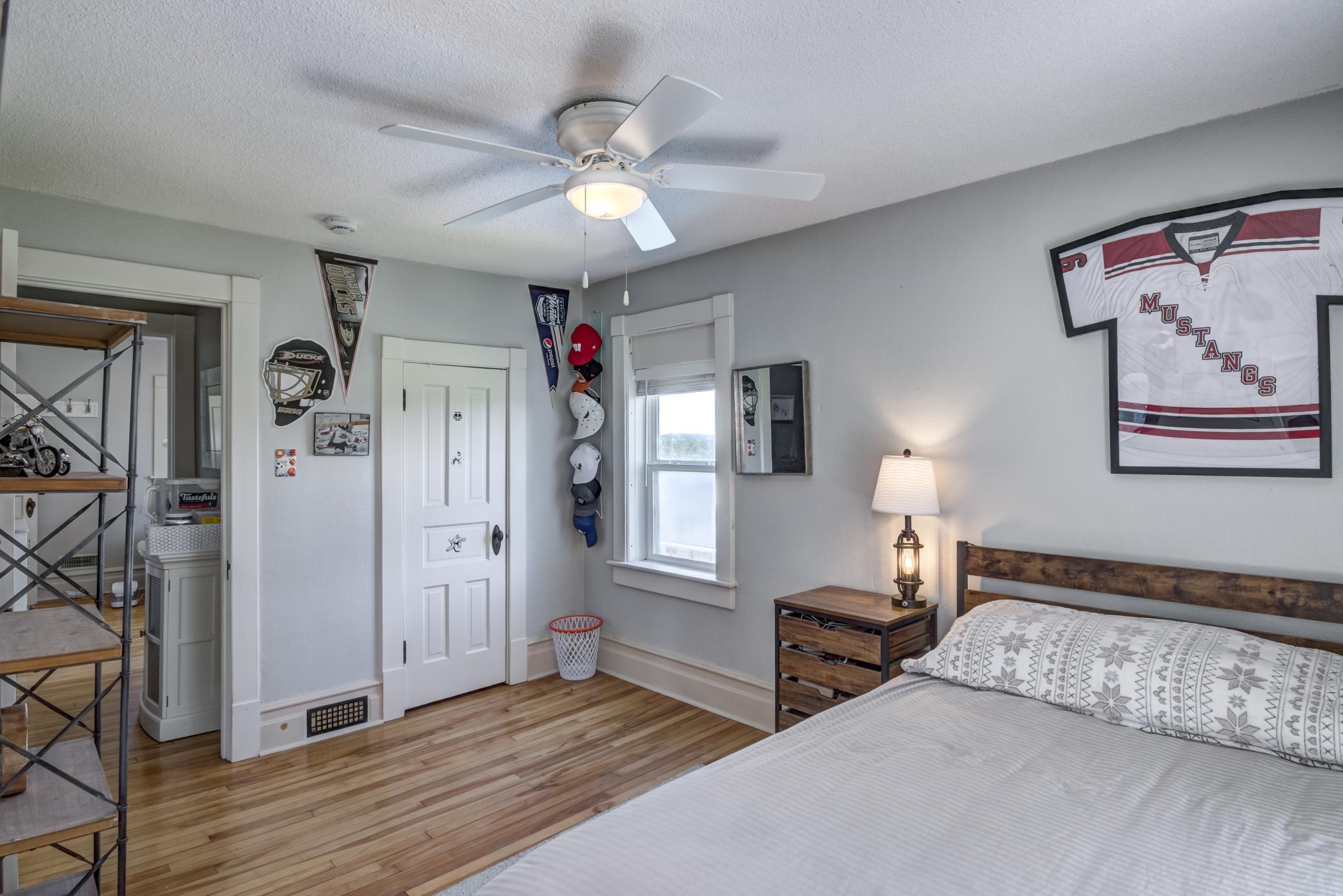 11 - Upper Level Bedroom - 1-2.jpg