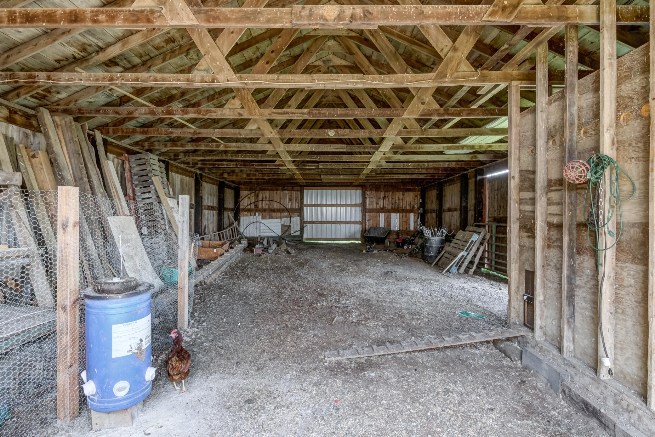 18 - Outbuilding-33.jpg