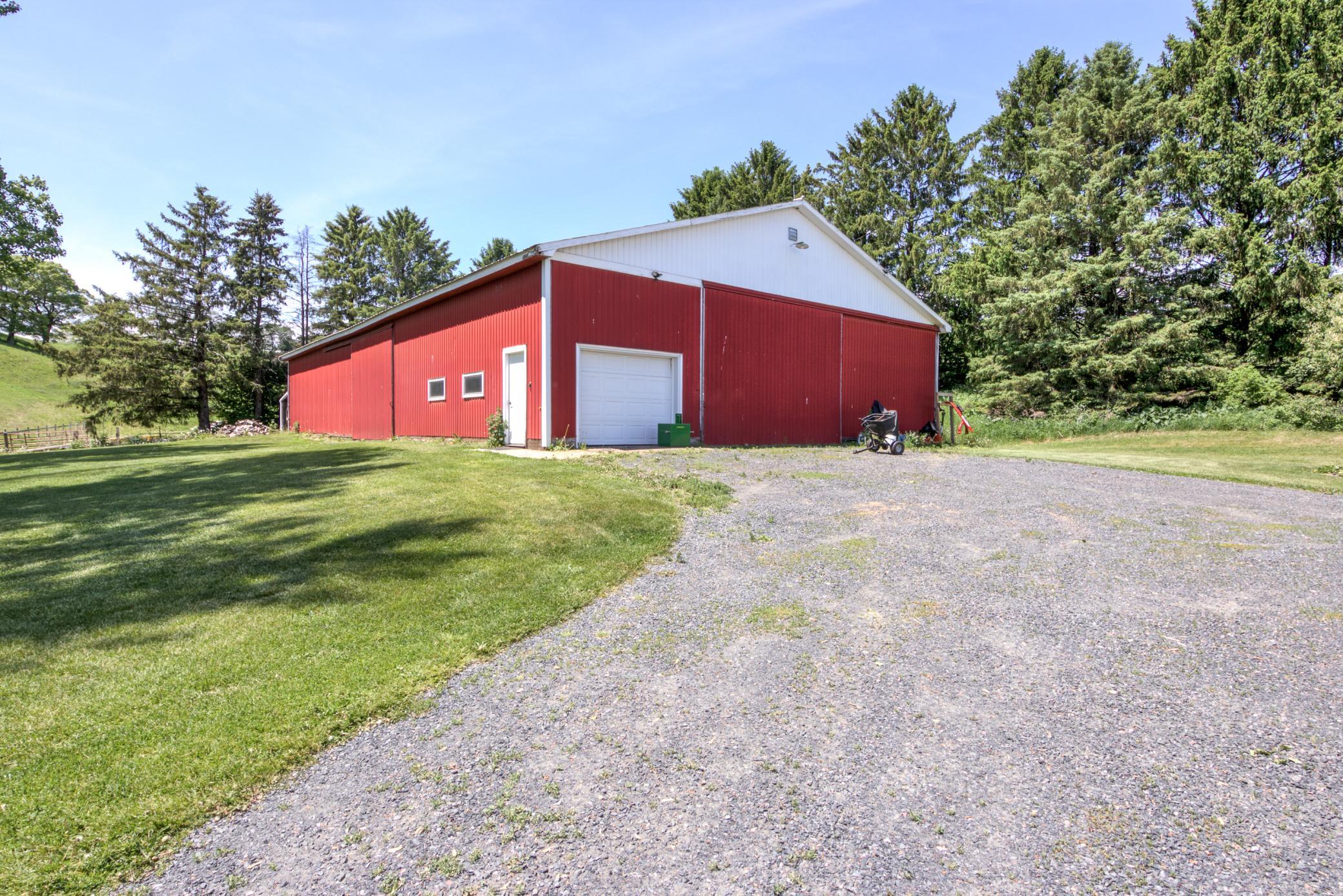 18 - Outbuilding-18.jpg